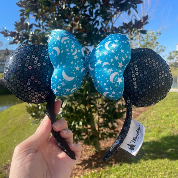 Disney Accessories - Stars & Moons - Disney Mickey Ears.